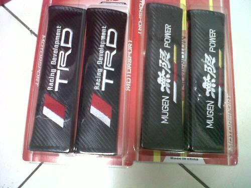 Cover Bantalan Seat Belt Mobil