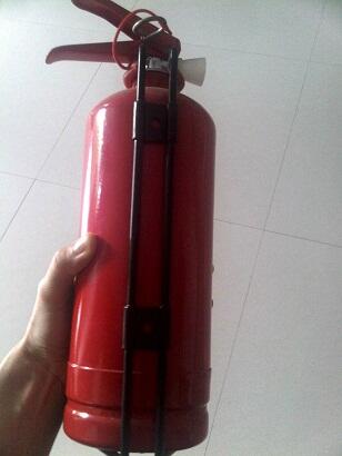 tabung pemadam 1kg cocok buat mobil agan, MURAH jadi reseler pasti untung !