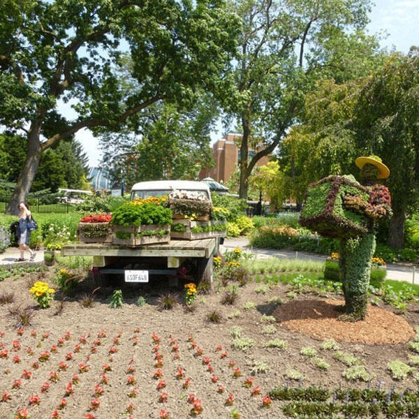 Silahkan mampir gan,monggo ^^ (MOSAICULTURE EXHIBITION 2013)