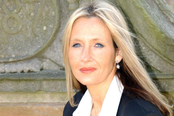 Fakta-fakta Keren Tentang JK Rowling