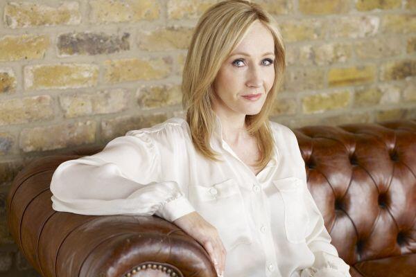Fakta-fakta Keren Tentang JK Rowling