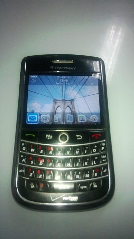 WTS Blackberry 9630 aka BB Tour 1 Lengkap...Solo
