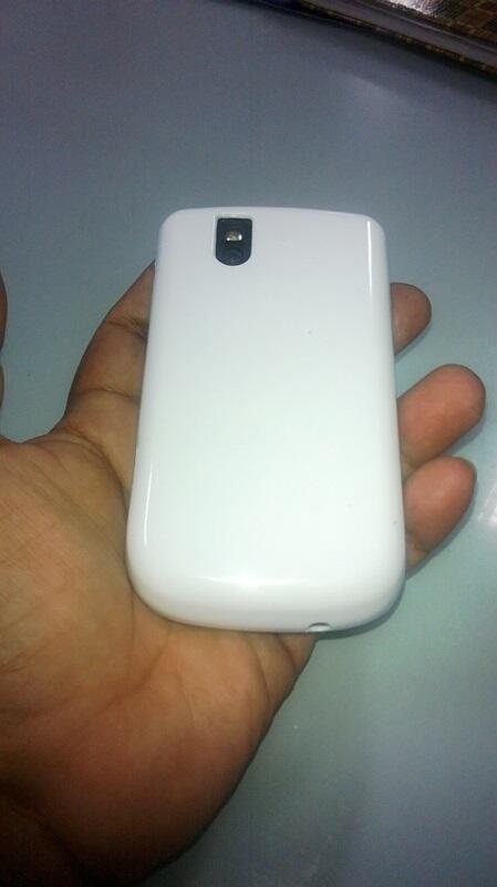 WTS Blackberry 9630 aka BB Tour 1 Lengkap...Solo