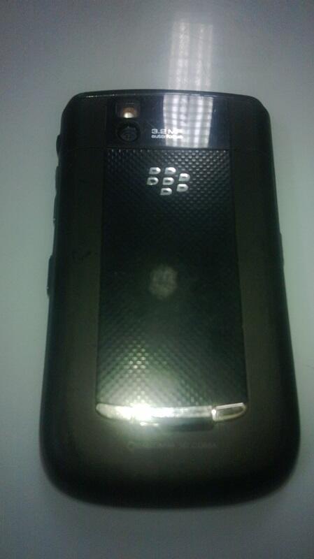 WTS Blackberry 9630 aka BB Tour 1 Lengkap...Solo