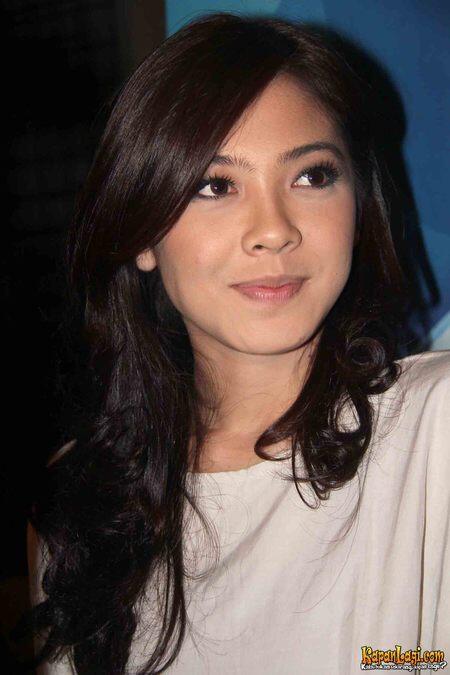 .: Kalau Agan suruh pilih, pilih yang mana?? (khusus dewasa) :.