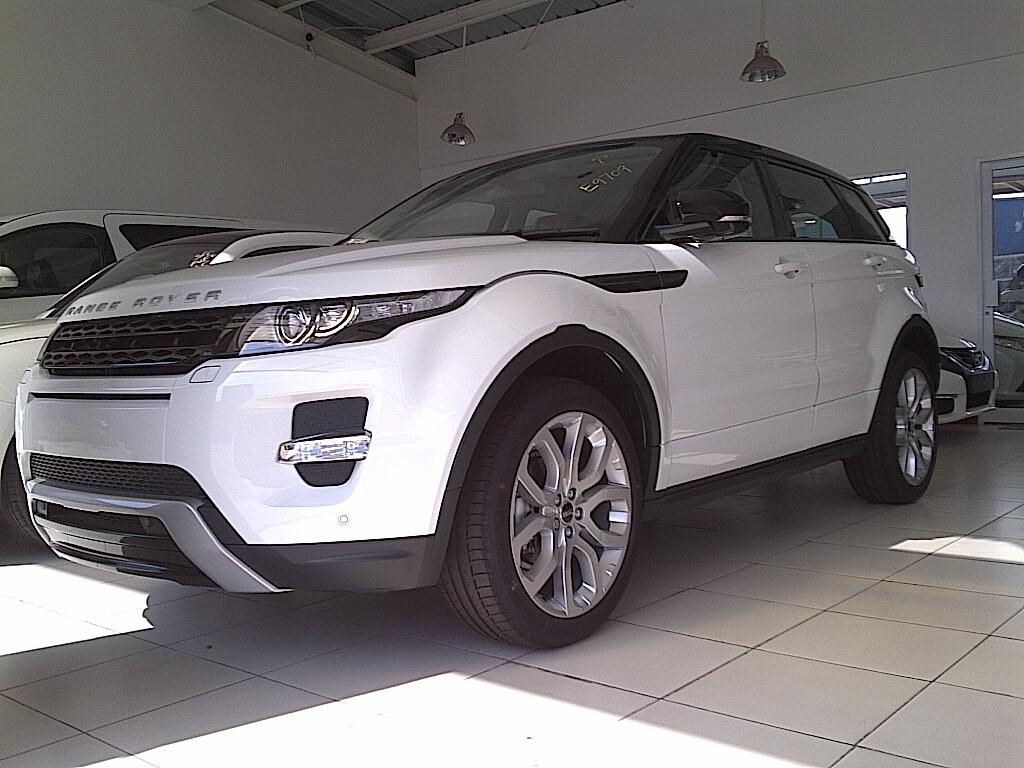 Range rover evoque 2.o dynamic lux turbo (automart serpong)