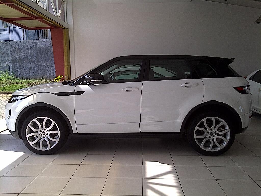 Range rover evoque 2.o dynamic lux turbo (automart serpong)