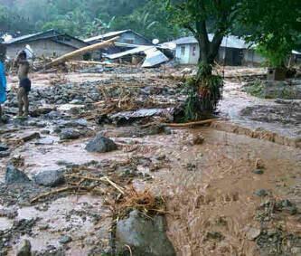 Banjir bandang di daerah ane gan (AMBON) :berdukas