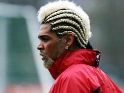 Pesepakbola dengan gaya rambut teraneh ...!