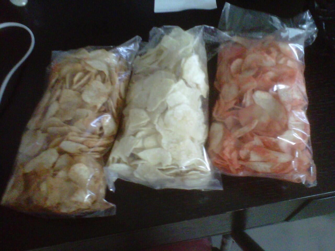 jualan kripik talas unik pedas