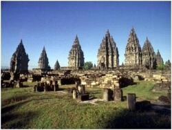 Hobby Backpackeran???ini dia 10 tempat wisata terbaik di Indonesia tahun 2013