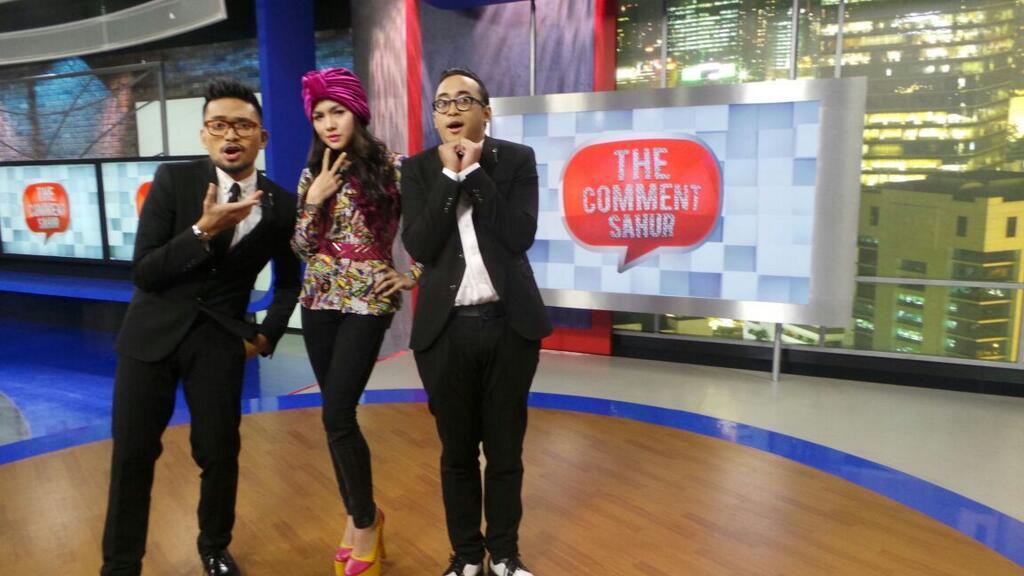 &#91;SHARE&#93; Siapa yang suka nonton The Comment di NET Tv?