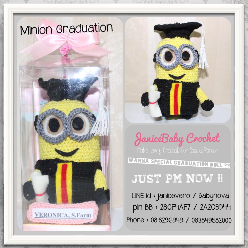 Terjual WTS Boneka  Rajut  MINION WISUDA Cocok dibuat 