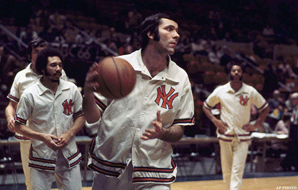 7 Pemain Basket anggota 'Exclusive Triple Crown Club' Kobe, LeBron gak masuk gan.....