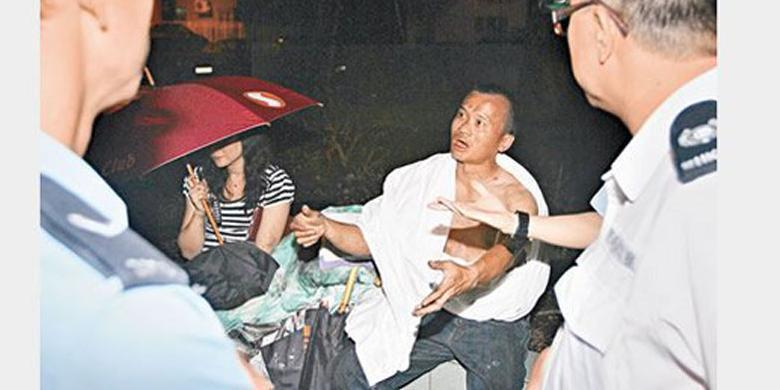 Galaxy S4 Meledak, Hanguskan Seisi Apartemen