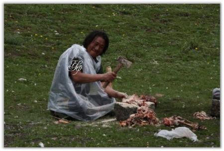 Tradisi pemakaman di atap dunia tibet