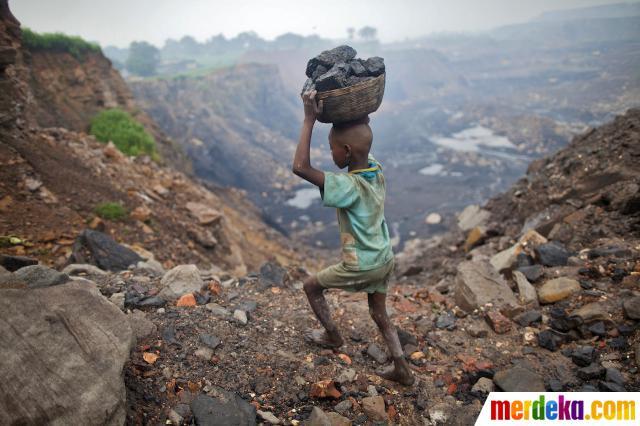 Potret Keprihatinan Anak-nak di Dunia Menjadi Pekerja Kasar