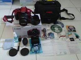 Canon EOS 1100D Kit (lensa 18-135mm)