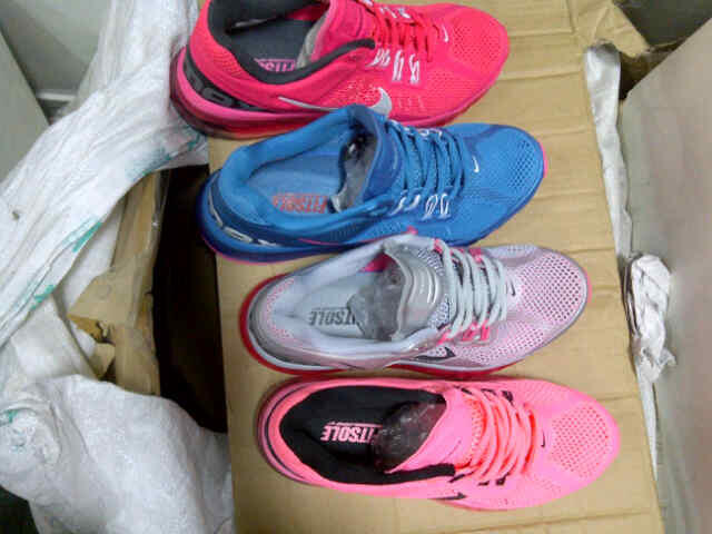 Nike AirMax 2013 Made Vietnam Women size Cw, Harga Lebaran