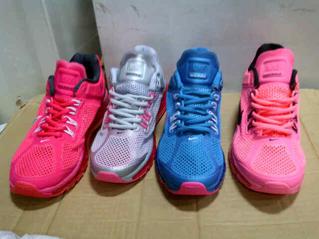 Nike AirMax 2013 Made Vietnam Women size Cw, Harga Lebaran