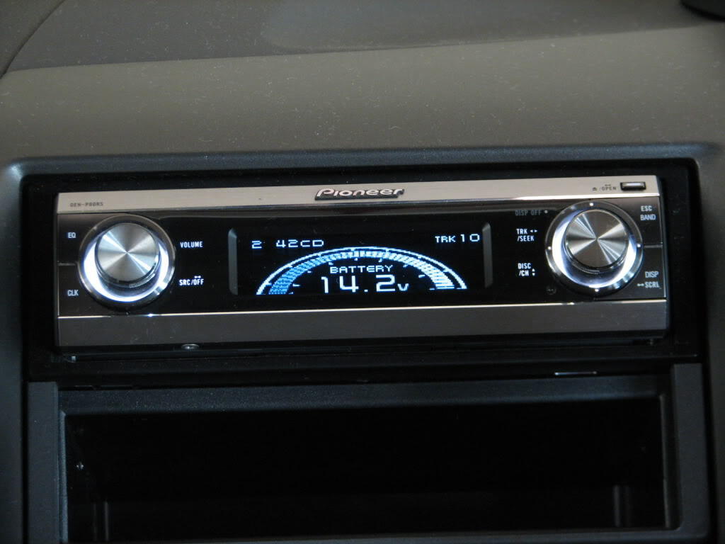 Head Unit Pioneer DEH-P80 RS + RCA monster Cable asli....Malang
