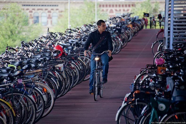 Memimpikan Kota Sepeda Seperti Amsterdam