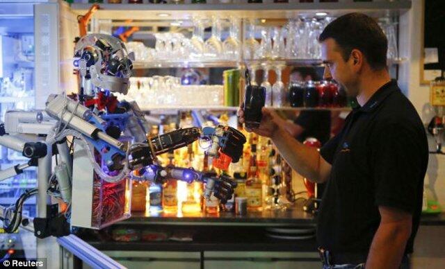 Carl si robot bartender !!!!!!!