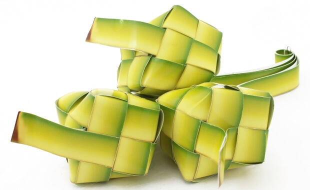 SEJARAH KETUPAT