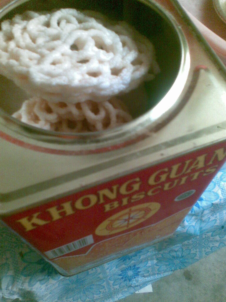HATI-HATI ...! BISCUIT PALSU BEREDAR...