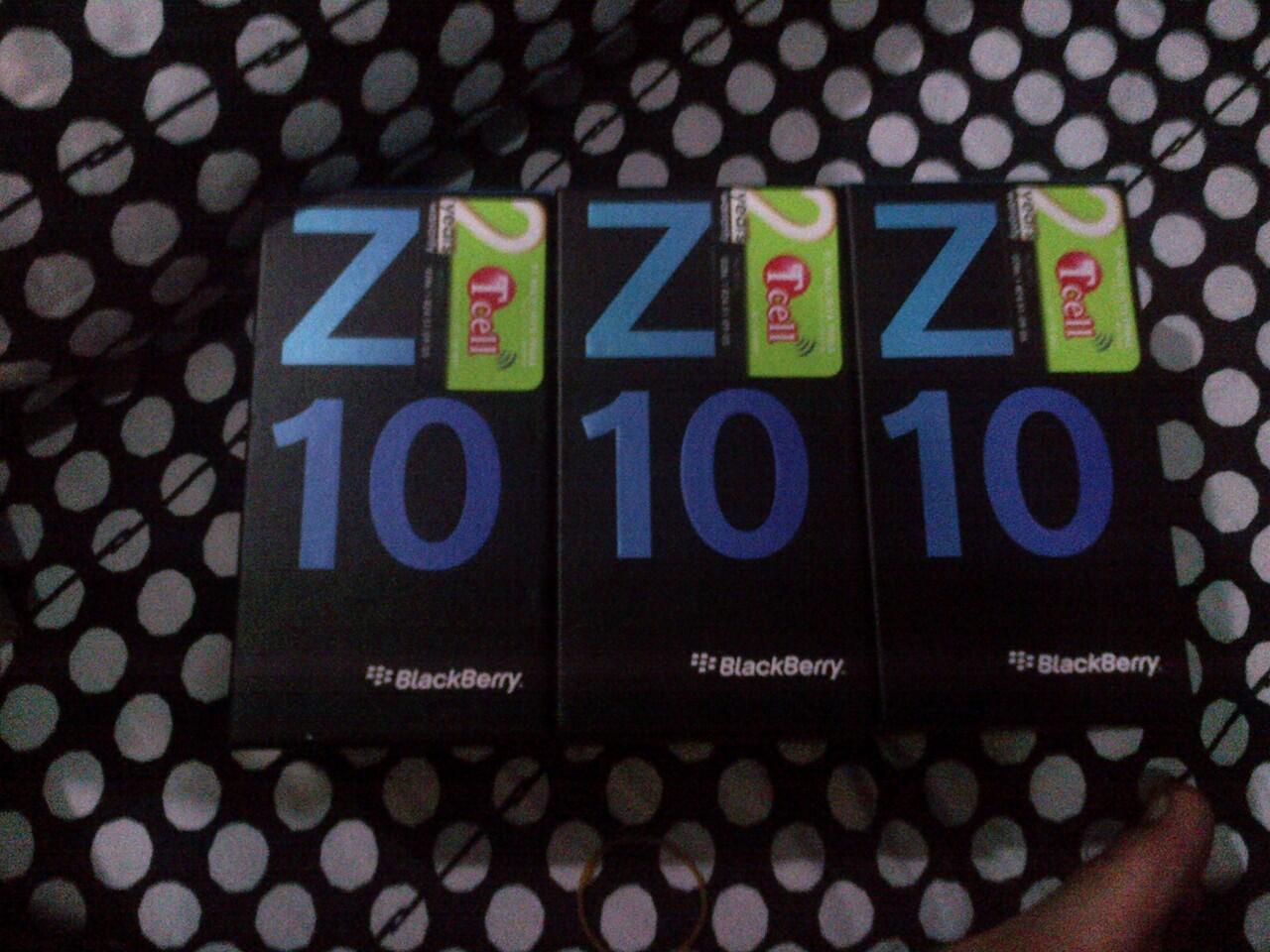 Jual Blackberry BM Terbaru,Blackberry Z10 & Q10 Harga Terjangkau