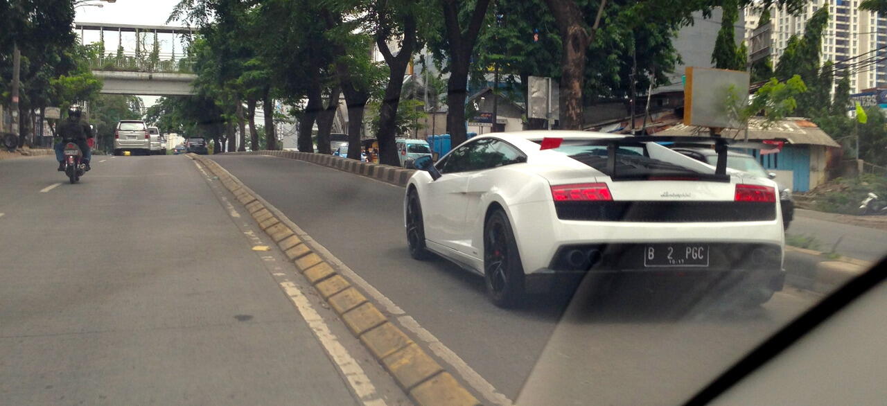 &#91;share&#93; Hukuman yang pantas buat penerobos Jalur Busway...? 