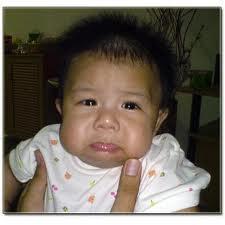 EKSPRESI BAYI DI TINGGAL IBUNYA