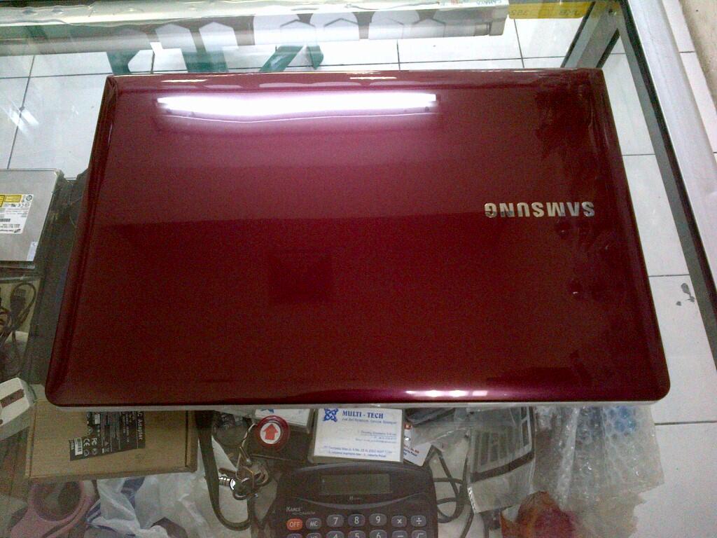 Laptop Game Samsung NP275 AMD E2 2000 1,75 Ghz 4GB 500GB ATI HD7340 2GB