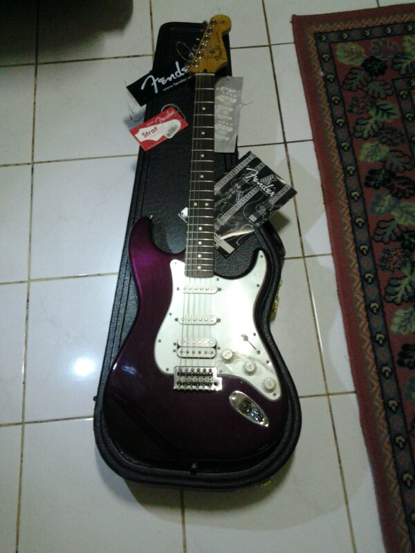 fender stratocaster Hss mexico 2011