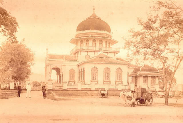 Masjid Raya Baiturrahman,Keindahan Masjid di Nusantara berawal dari sini