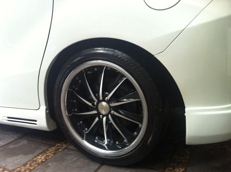 VELG RACING + BAN MOBIL