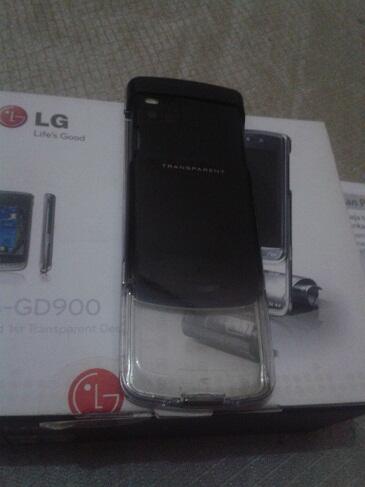 LG GD900 Crystal (hp transparan) = 1 aj mau?