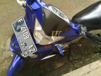 yg motornya pake stiker kaskus masupp :p