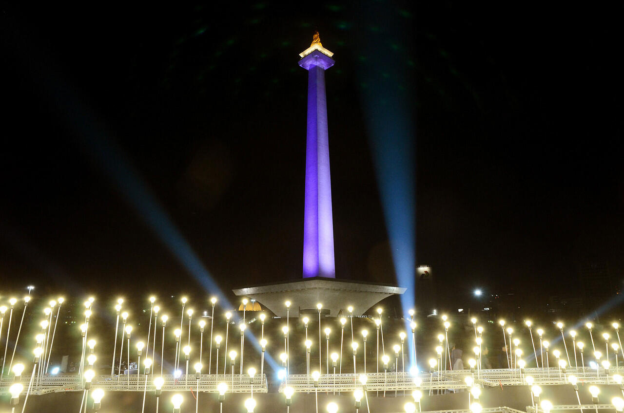 Cantiknya Terowongan Yang Dihiasi 7 Juta Lampu LED di Jepang.