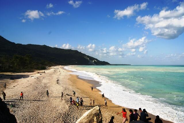 Pantai Kolbano, Hidden Paradise In Tomor Island 