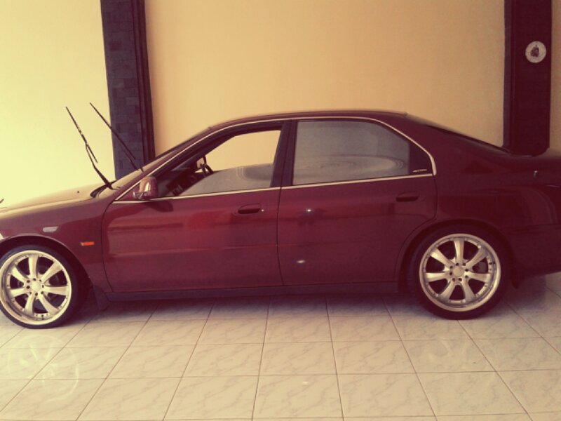 velg r18 8hole merk IKON + ban