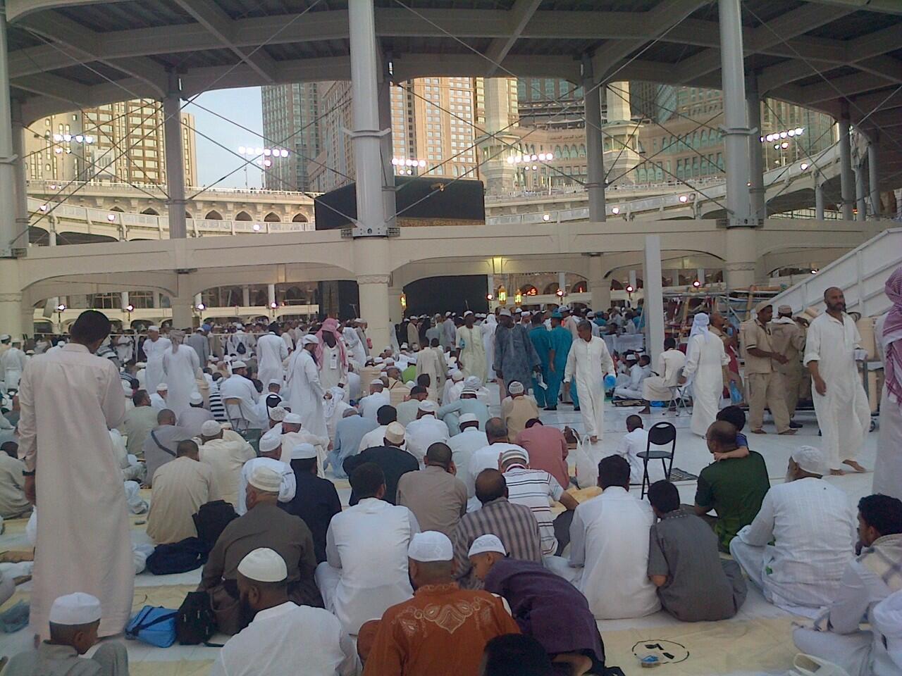 ngabuburit di Masjid Al-harom makkah..