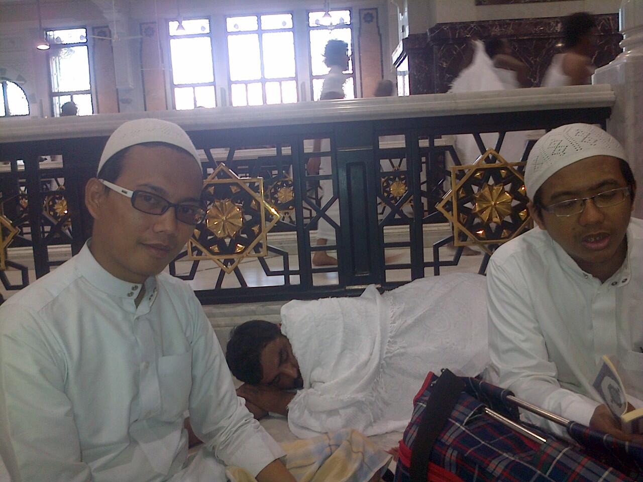 ngabuburit di Masjid Al-harom makkah..
