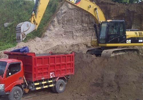 Jual Sirtu murah (pasir batu) urugan 8.3 kubik per truk