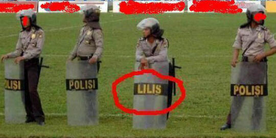 Saat Polisi Indonesia Beraksi Narsis, Gokil, dan Unyu! :ngakak