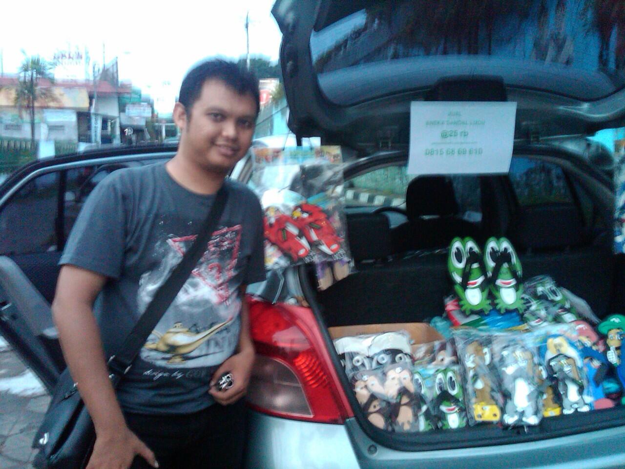 jual aneka sandal lucu