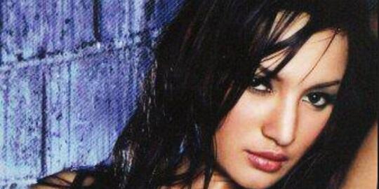 4 Misteri di balik tewasnya model Della Caroline