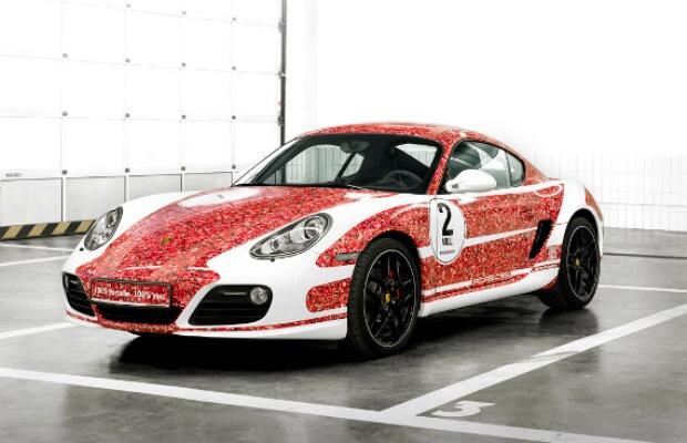 2 Juta Foto Facebook Fans di Bodi Porsche Cayman S