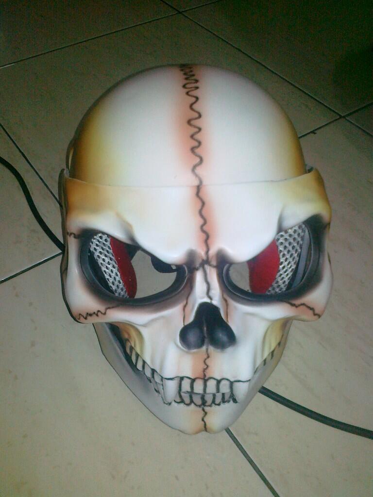 Dijual Helm-Helm Full Face Skull Tengkorak ! Hand Made ! Antik dan Unik ! Ada foto