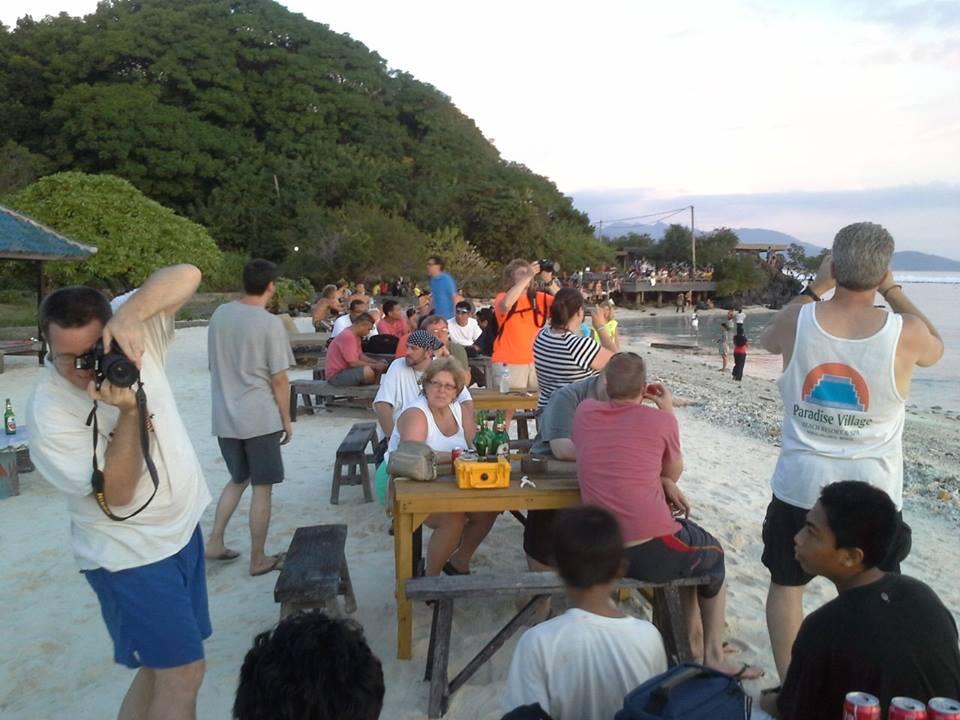 PAKET LIBURAN DI PULO LOMBOK GAYA BACKPACKER